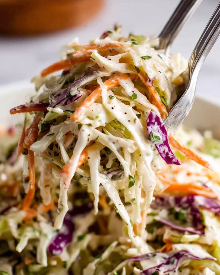Easy Classic Coleslaw Recipe